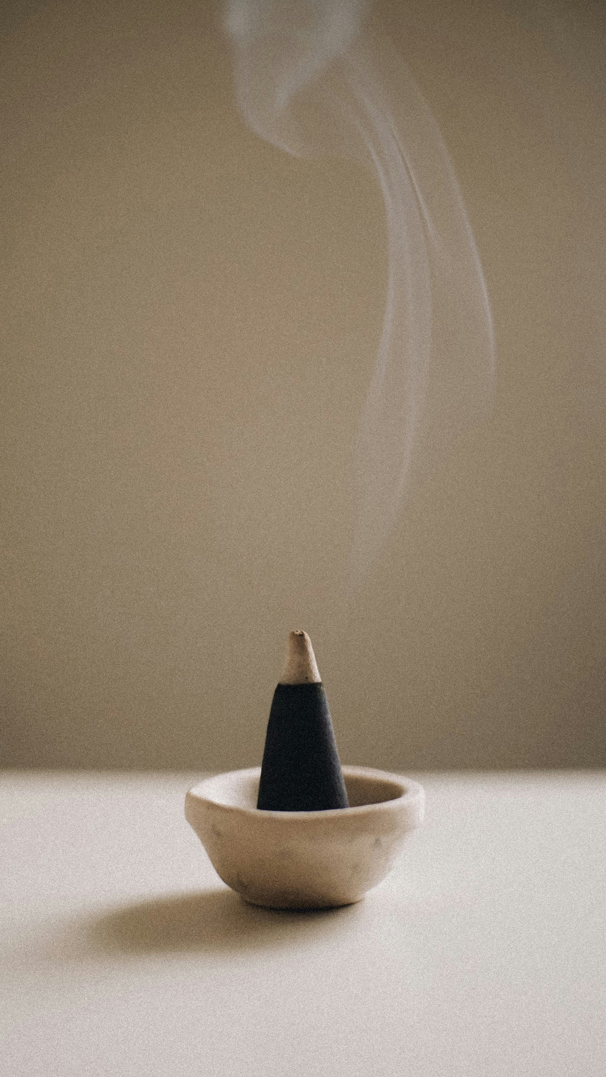 Incense Cone Holders: How to Choose a Decorative and Practical Design