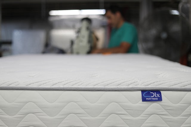 Hybrid Mattress Guide: What to Know About Memory Foam and Spring Construction
