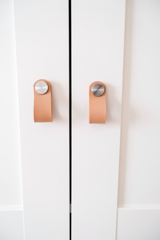 Rose Cabinet Pulls and Backplate Knobs: A Decorative Choice for Dressers and Vanities