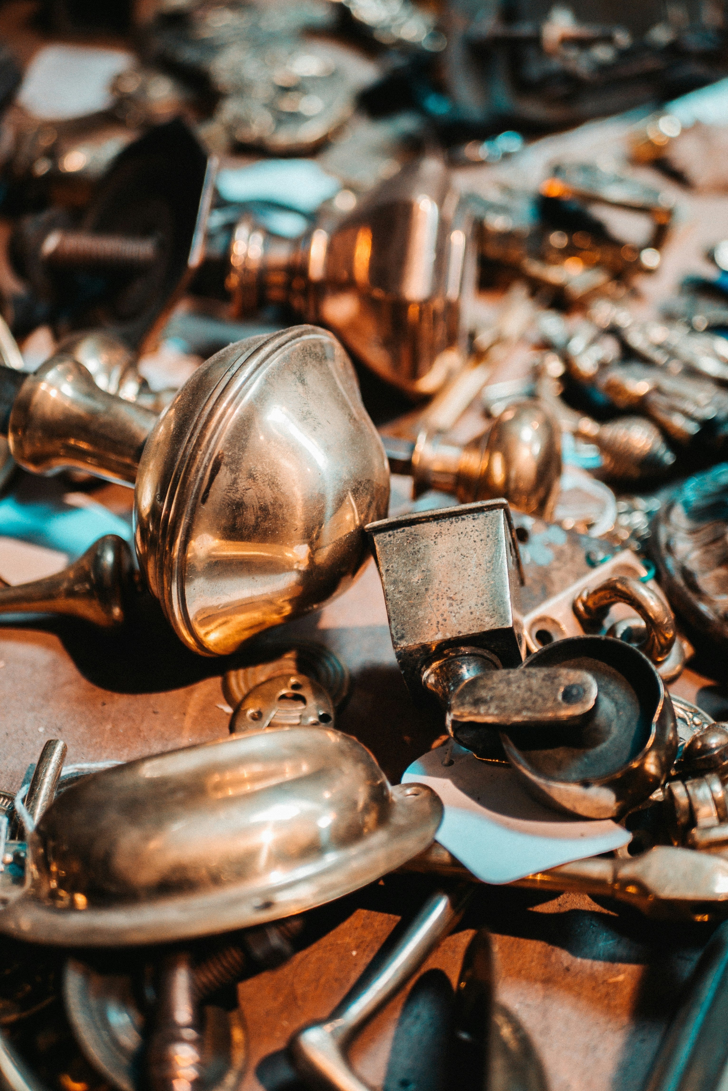 Antique Brass Cabinet Hardware: A Guide to Vintage-Inspired Furniture Updates