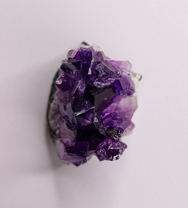 Crystal Cabinet Knobs: A Simple Way to Brighten Dressers, Cabinets, and Vanities