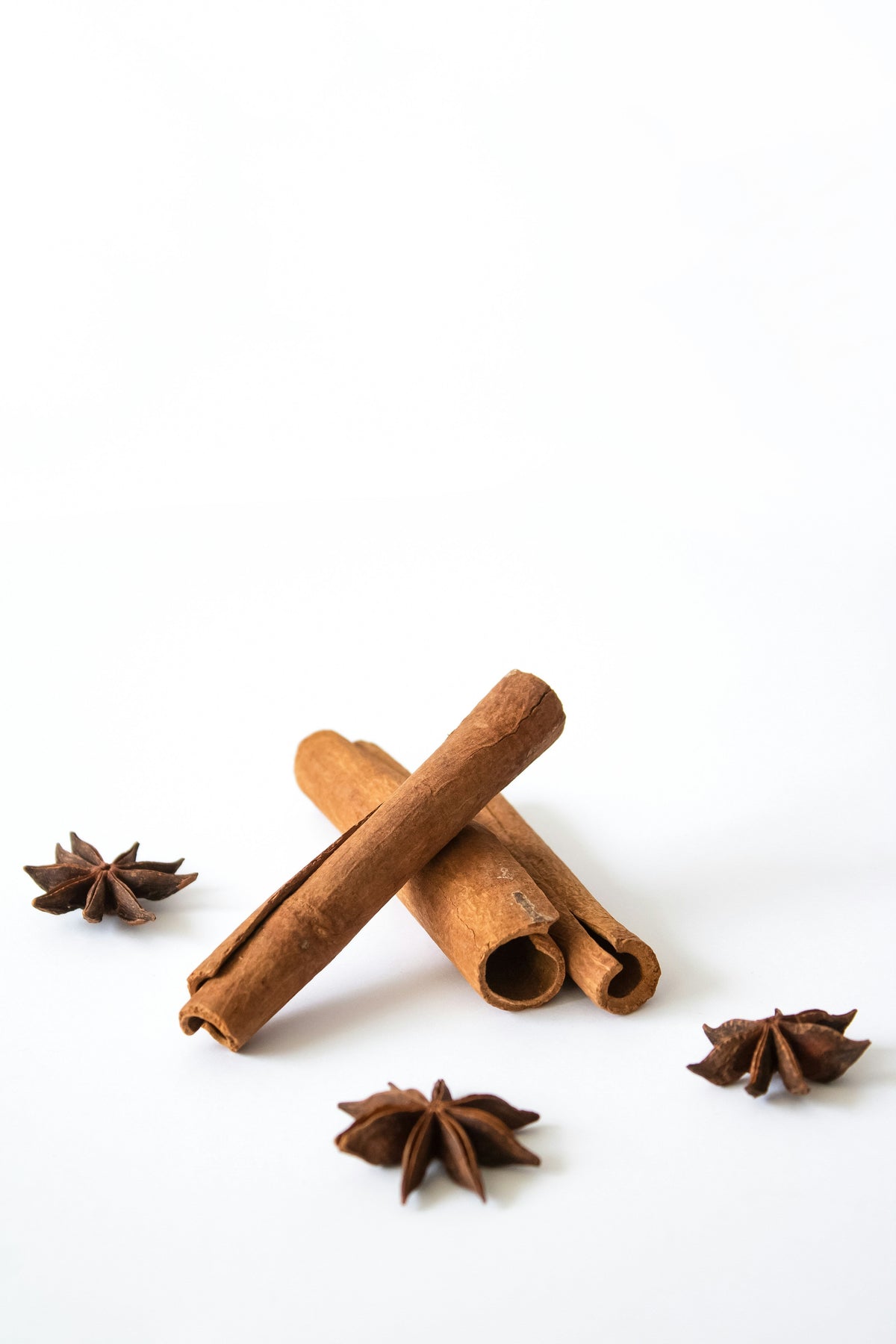How to Choose a Cinnamon and Spice Home Fragrance for Fall and Winter