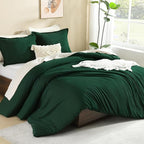 Litanika Comforters Emerald Green Oversized Queen Size, 3 Pieces Lightweight Solid Bedding Comforter Set, All Season Fluffy Bed Set (98x98In Comforter & 2 Pillowcases)
