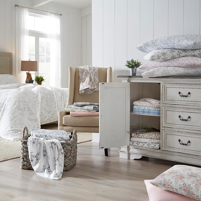 Laura Ashley - Flannel Sheets Queen Size, Anti-Pilling & Wrinkle Resistant Cotton, Touchably Soft for All-Season Comfort - Bed Sheets with Matching Pillowcases & Fitted Sheet (Victoria Beige)