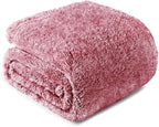 Exclusivo Mezcla Plush Fuzzy Fleece Throw Blanket Extra Large, Super Soft, Fluffy and Warm Blankets for Couch, Bed, Suitable for All Seasons (50x70 Inches, Mixed Deep Red)