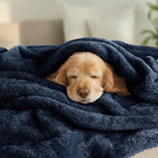 Exclusivo Mezcla Plush Fuzzy Fleece Bed Blanket Queen Size, Super Soft, Fluffy and Warm Blankets Suitable for All Seasons (Navy Blue, 90x90 Inches)