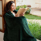 Exclusivo Mezcla Extra Large Fleece Throw Blanket for Couch, Sofa, 300GSM Super Soft and Warm Blankets, Forest Green Throw All Season Use, Cozy, Plush, Lightweight, 50x70 Inches