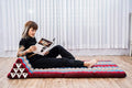 Leewadee 3-Fold Mat XXL with Triangle Cushion – Firm TV Pillow, Foldable Mattress with Cushion Made of Kapok, 67 x 31 inches, Blue Red
