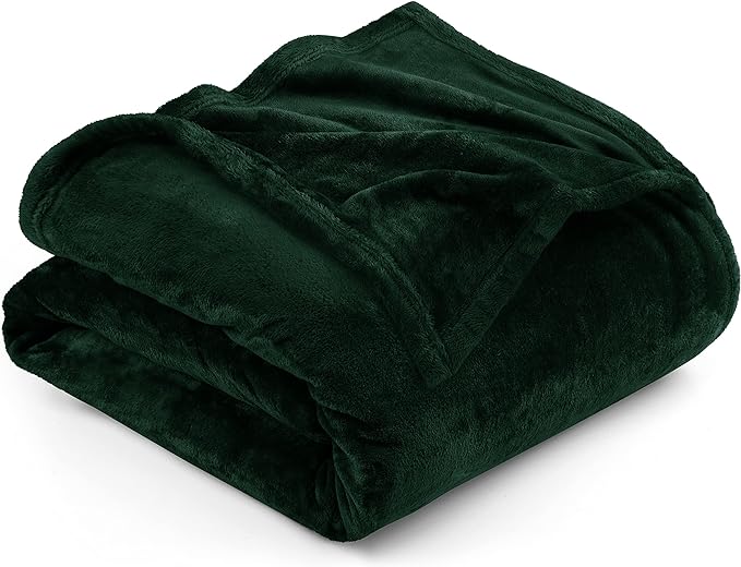 Utopia Bedding Fleece Blanket King Size Forest Green 300GSM Luxury Anti-Static Fuzzy Soft Microfiber Bed Blanket (90x102 Inch)