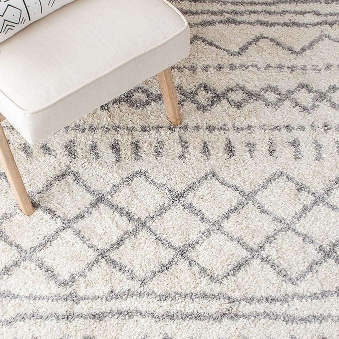 SAFAVIEH Arizona Shag Collection Accent Rug - 4' x 6', Ivory & Grey, Moroccan Design, Non-Shedding & Easy Care, 1.6-inch Thick Ideal for High Traffic Areas in Entryway, Living Room, Bedroom (ASG741F)