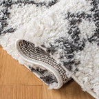 SAFAVIEH Arizona Shag Collection Accent Rug - 3'2" x 5', Ivory & Black, Moroccan Design, Non-Shedding & Easy Care, 1.6-inch Thick Ideal for High Traffic Areas in Foyer, Living Room, Bedroom (ASG741Z)
